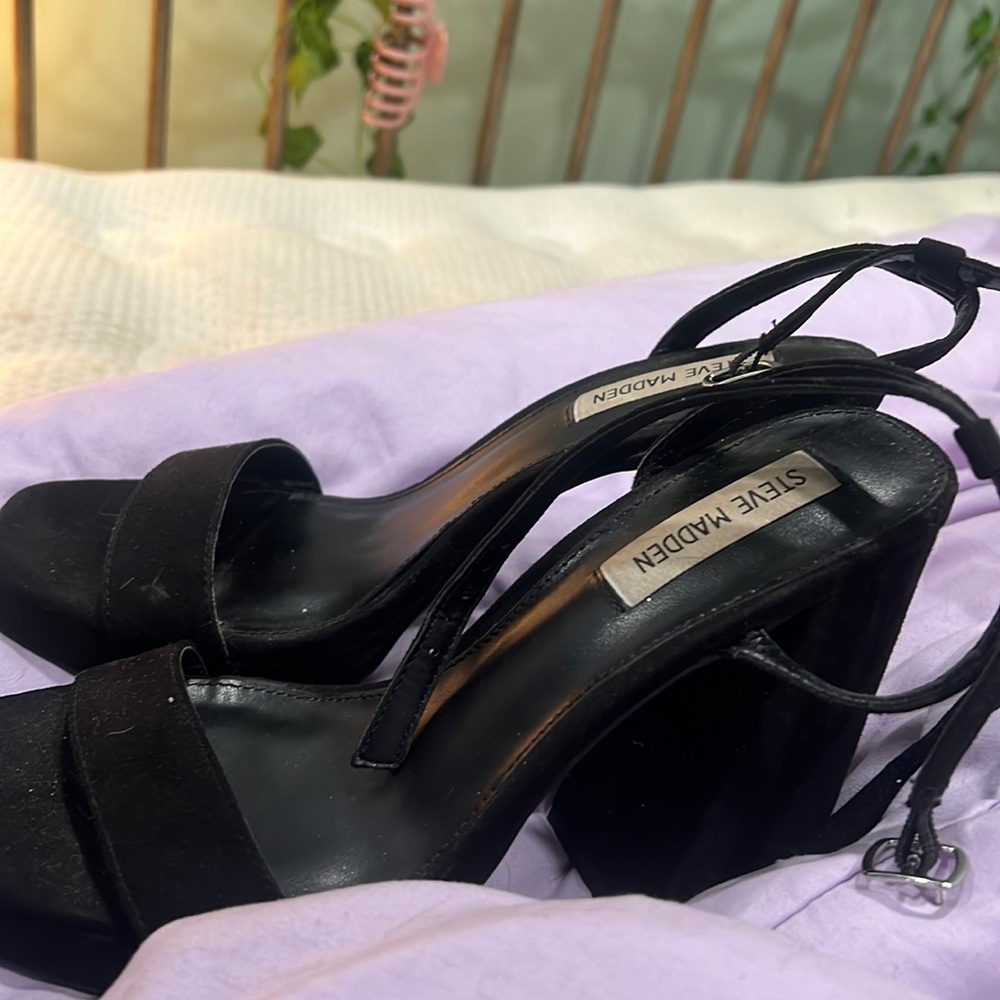 Steve Madden open toe chunk heels